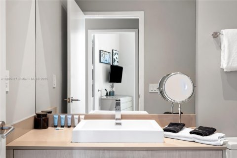 Condominio en venta en Hollywood, Florida, 1 dormitorio, 74.51 m2 № 1979511 - foto 7