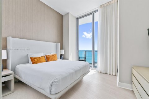 Condominio en venta en Hollywood, Florida, 1 dormitorio, 74.51 m2 № 1979511 - foto 2