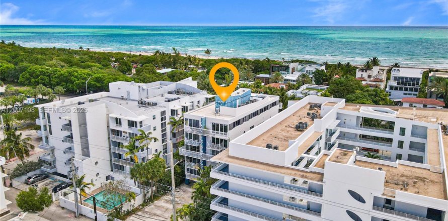 Condo in Miami Beach, Florida, 2 bedrooms № 2071240