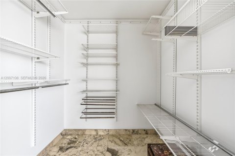 Condo in Miami Beach, Florida, 2 bedrooms № 2071240 - photo 12