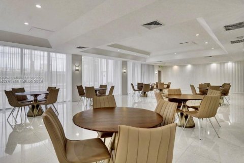 Купить кондоминиум в Майами-Бич, Флорида 1 спальня, 93.46м2, № 2002330 - фото 23