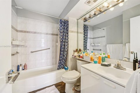 Купить кондоминиум в Майами-Бич, Флорида 1 спальня, 93.46м2, № 2002330 - фото 9