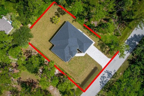 House in North Port, Florida 3 bedrooms, 147.9 sq.m. № 1893584 - photo 27