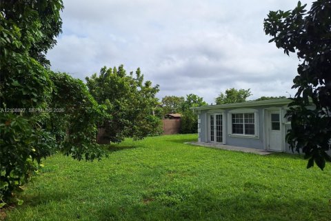 Villa ou maison à louer à Miami, Floride: 5 chambres, 183.76 m2 № 2428204 - photo 26