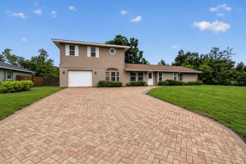 House in Sarasota, Florida 4 bedrooms, 186.36 sq.m. № 2227459