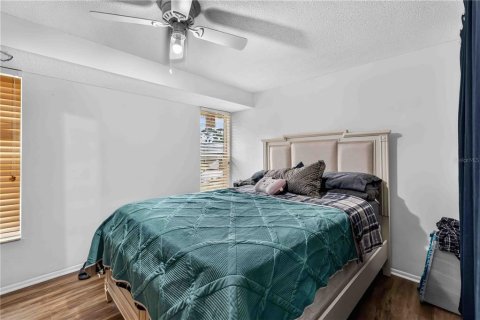 Villa ou maison à vendre à Sarasota, Floride: 4 chambres, 186.36 m2 № 2227459 - photo 12