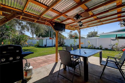Villa ou maison à vendre à Largo, Floride: 3 chambres, 112.23 m2 № 2418896 - photo 21