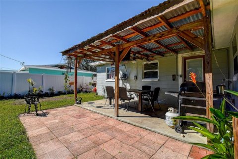 Villa ou maison à vendre à Largo, Floride: 3 chambres, 112.23 m2 № 2418896 - photo 22