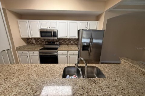 Copropriété à louer à Orlando, Floride: 3 chambres, 129.69 m2 № 2393538 - photo 2