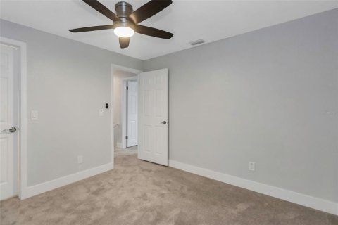 Condo in New Port Richey, Florida, 2 bedrooms  № 1858314 - photo 19
