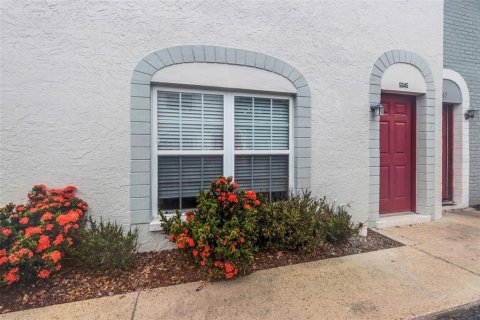 Condo in New Port Richey, Florida, 2 bedrooms  № 1858314 - photo 2