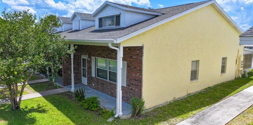Adosado en Micco, Florida 2 dormitorios, 142.42 m2 № 2103890