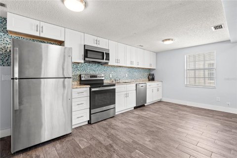 Adosado en venta en Micco, Florida, 2 dormitorios, 142.42 m2 № 2103890 - foto 22