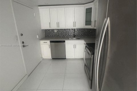 Copropriété à vendre à Coral Gables, Floride: 2 chambres, 101.54 m2 № 2035490 - photo 8