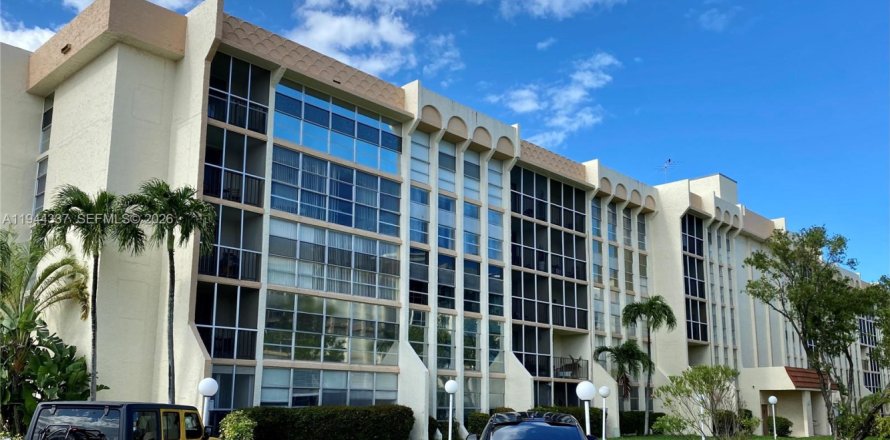 Condo à Hallandale Beach, Floride, 1 chambre  № 2089883