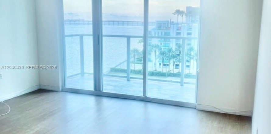 Condo in Miami, Florida, 1 bedroom  № 2086664