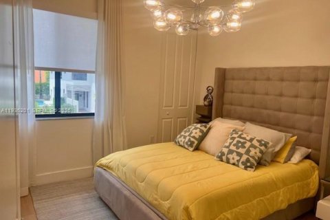 Купить виллу или дом в Дорал, Флорида 8 комнат, 319.21м2, № 1996916 - фото 16