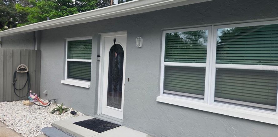 Apartment in Safety Harbor, Florida 2 bedrooms, 102.19 sq.m. № 2321282