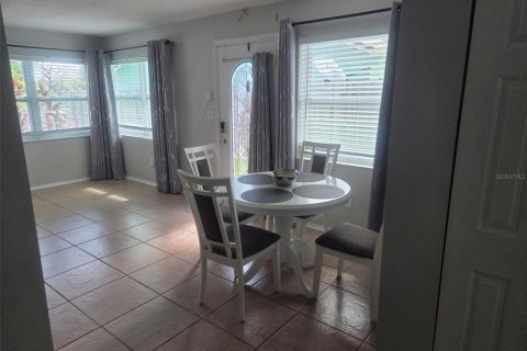 Apartment in Safety Harbor, Florida 2 bedrooms, 102.19 sq.m. № 2321282 - photo 5