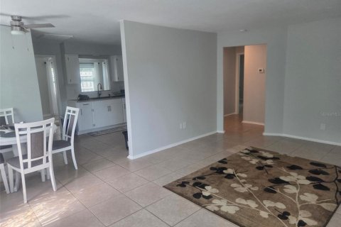 Apartment in Safety Harbor, Florida 2 bedrooms, 102.19 sq.m. № 2321282 - photo 4