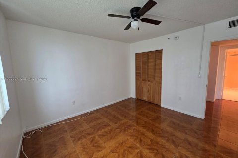 Condominio en venta en Hollywood, Florida, 2 dormitorios, 102.19 m2 № 2049490 - foto 14