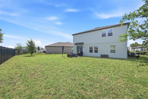 House in Davenport, Florida 5 bedrooms, 260.5 sq.m. № 2099390 - photo 5