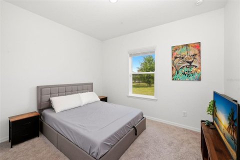 House in Davenport, Florida 5 bedrooms, 260.5 sq.m. № 2099390 - photo 23
