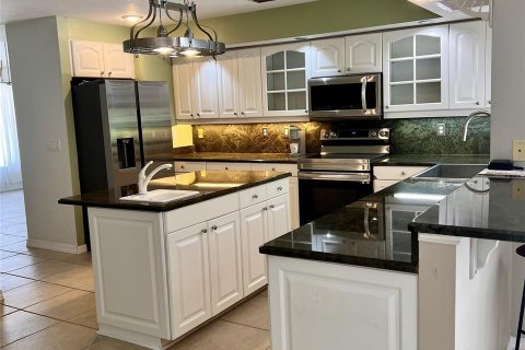 Villa ou maison à louer à Sarasota, Floride: 3 chambres, 229.56 m2 № 1866355 - photo 4