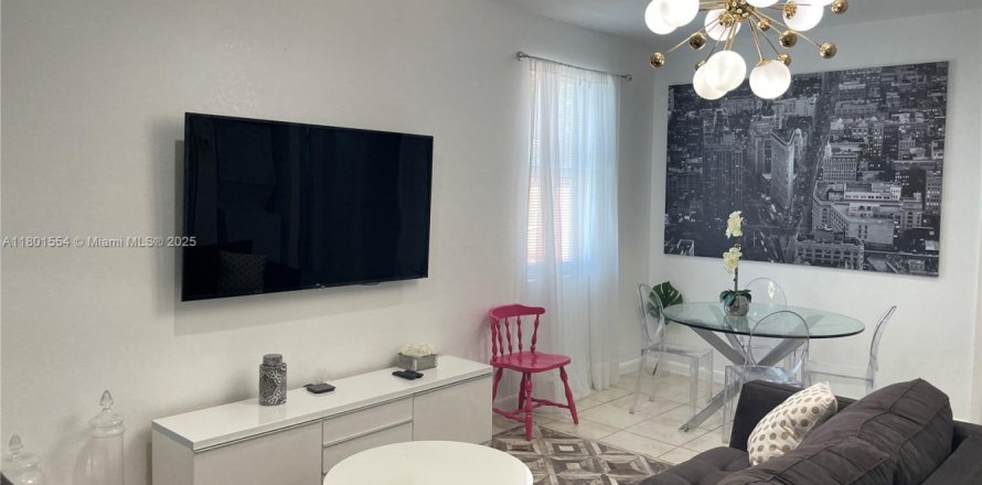 Villa ou maison à Miami, Floride 2 chambres, 279.64 m2 № 1697622