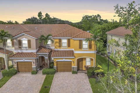 Купить таунхаус в Плантация, Флорида 3 спальни, 185.06м2, № 1997210 - фото 2