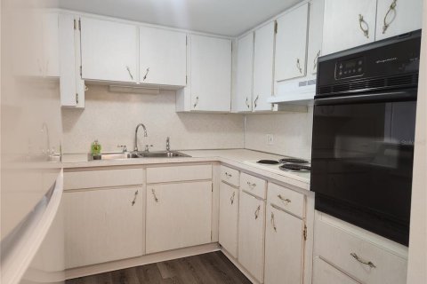 Copropriété à louer à Clearwater, Floride: 1 chambre, 76.64 m2 № 2096534 - photo 6