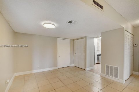 Copropriété à louer à West Palm Beach, Floride: 2 chambres, 82.5 m2 № 1834187 - photo 8