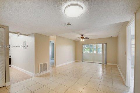Copropriété à louer à West Palm Beach, Floride: 2 chambres, 82.5 m2 № 1834187 - photo 9
