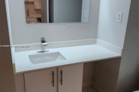 Купить кондоминиум в Авентура, Флорида 1 спальня, 93.37м2, № 2088788 - фото 15