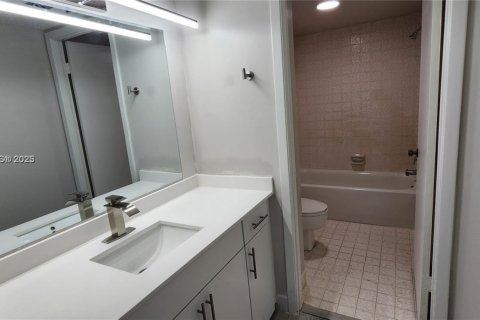 Купить кондоминиум в Авентура, Флорида 1 спальня, 93.37м2, № 2088788 - фото 14
