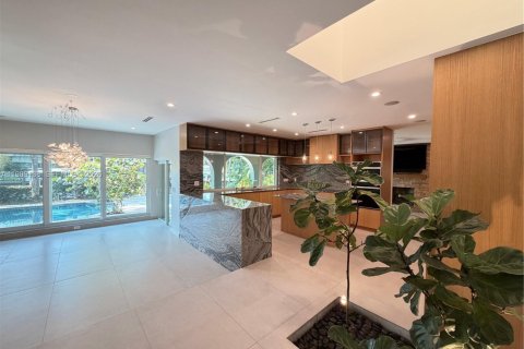 Casa en alquiler en North Miami Beach, Florida, 4 dormitorios, 276.01 m2 № 2154667 - foto 6