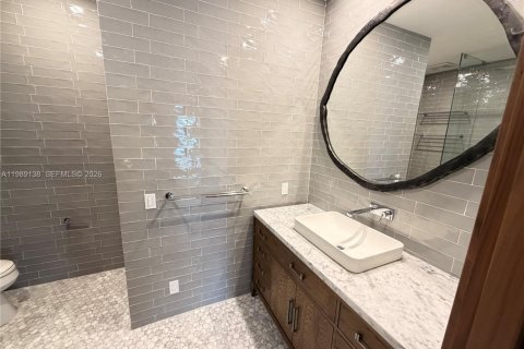 Casa en alquiler en North Miami Beach, Florida, 4 dormitorios, 276.01 m2 № 2154667 - foto 30