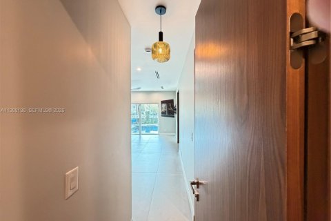 Casa en alquiler en North Miami Beach, Florida, 4 dormitorios, 276.01 m2 № 2154667 - foto 17