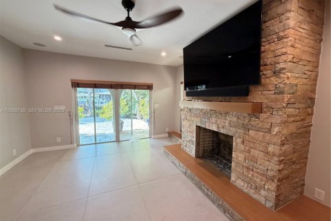 Casa en alquiler en North Miami Beach, Florida, 4 dormitorios, 276.01 m2 № 2154667 - foto 12