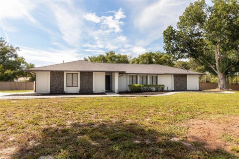 Villa ou maison à Longwood, Floride 4 chambres, 247.03 m2 № 2403134