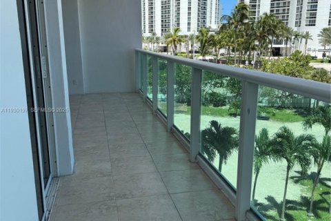 Copropriété à louer à Sunny Isles Beach, Floride: 1 chambre, 92.07 m2 № 1989017 - photo 20