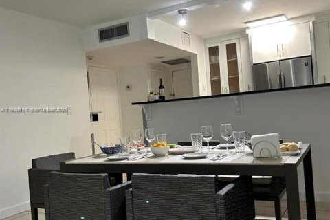 Copropriété à louer à Sunny Isles Beach, Floride: 1 chambre, 92.07 m2 № 1989017 - photo 7