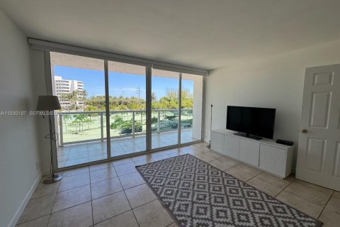 Copropriété à louer à Sunny Isles Beach, Floride: 1 chambre, 92.07 m2 № 1989017 - photo 17