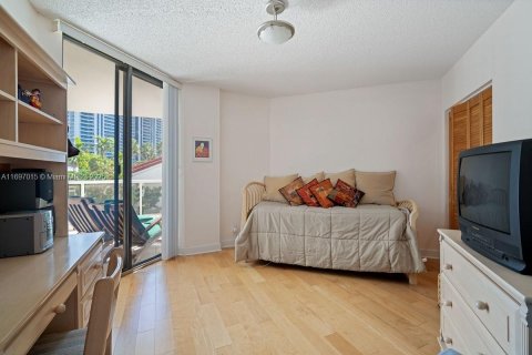 Купить кондоминиум в Авентура, Флорида 3 спальни, 130.62м2, № 1452015 - фото 24