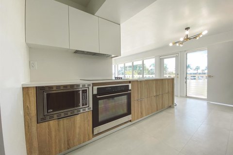 Condo in Lighthouse Point, Florida, 2 bedrooms  № 2083537 - photo 3
