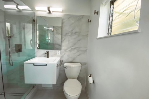Condo in Lighthouse Point, Florida, 2 bedrooms  № 2083537 - photo 11