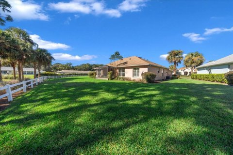 Villa ou maison à vendre à Ocala, Floride: 2 chambres, 181.16 m2 № 2416588 - photo 9