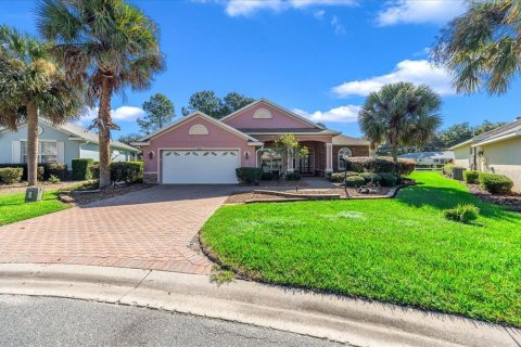 Villa ou maison à vendre à Ocala, Floride: 2 chambres, 181.16 m2 № 2416588 - photo 2