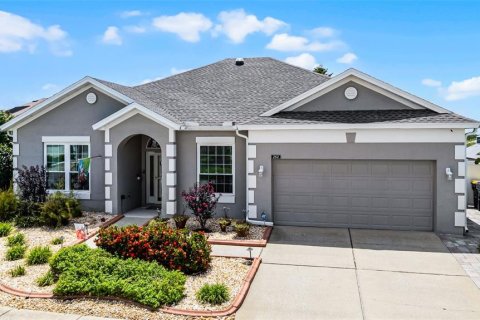 House in Davenport, Florida 4 bedrooms, 188.13 sq.m. № 1852551 - photo 1