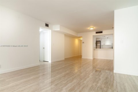Copropriété à louer à Miami Beach, Floride: 1 chambre, 95.69 m2 № 1868213 - photo 30